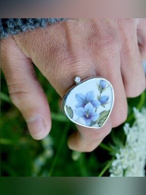 1970s ceramic ring with diamond